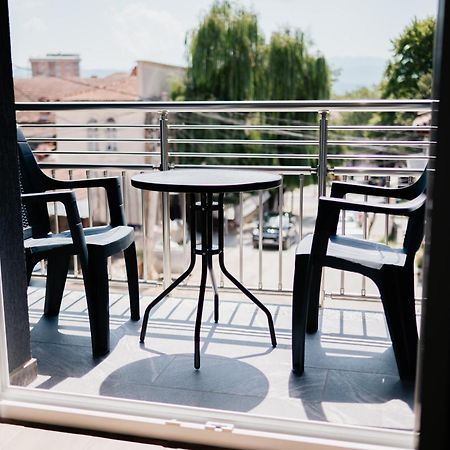 Froa Luxury Apartment Дебар Екстер'єр фото