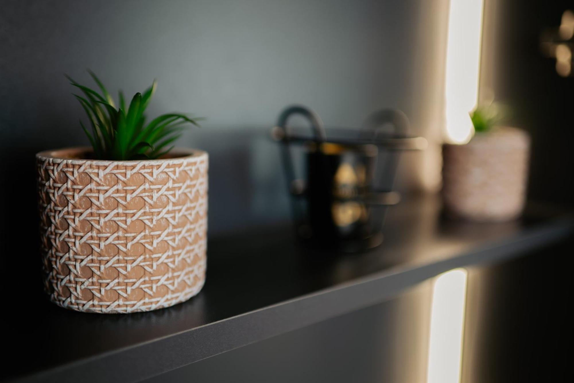 Froa Luxury Apartment Дебар Екстер'єр фото